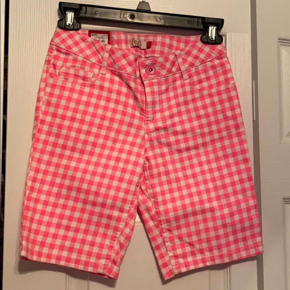 Pink shorts